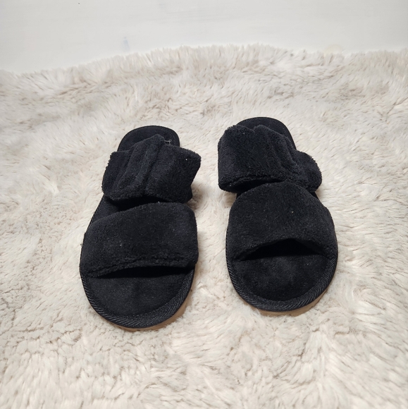 Olivia Miller Women's Amantea Faux Fur Fuzzy Slide Flat Sandals Black - Picture 4 of 5